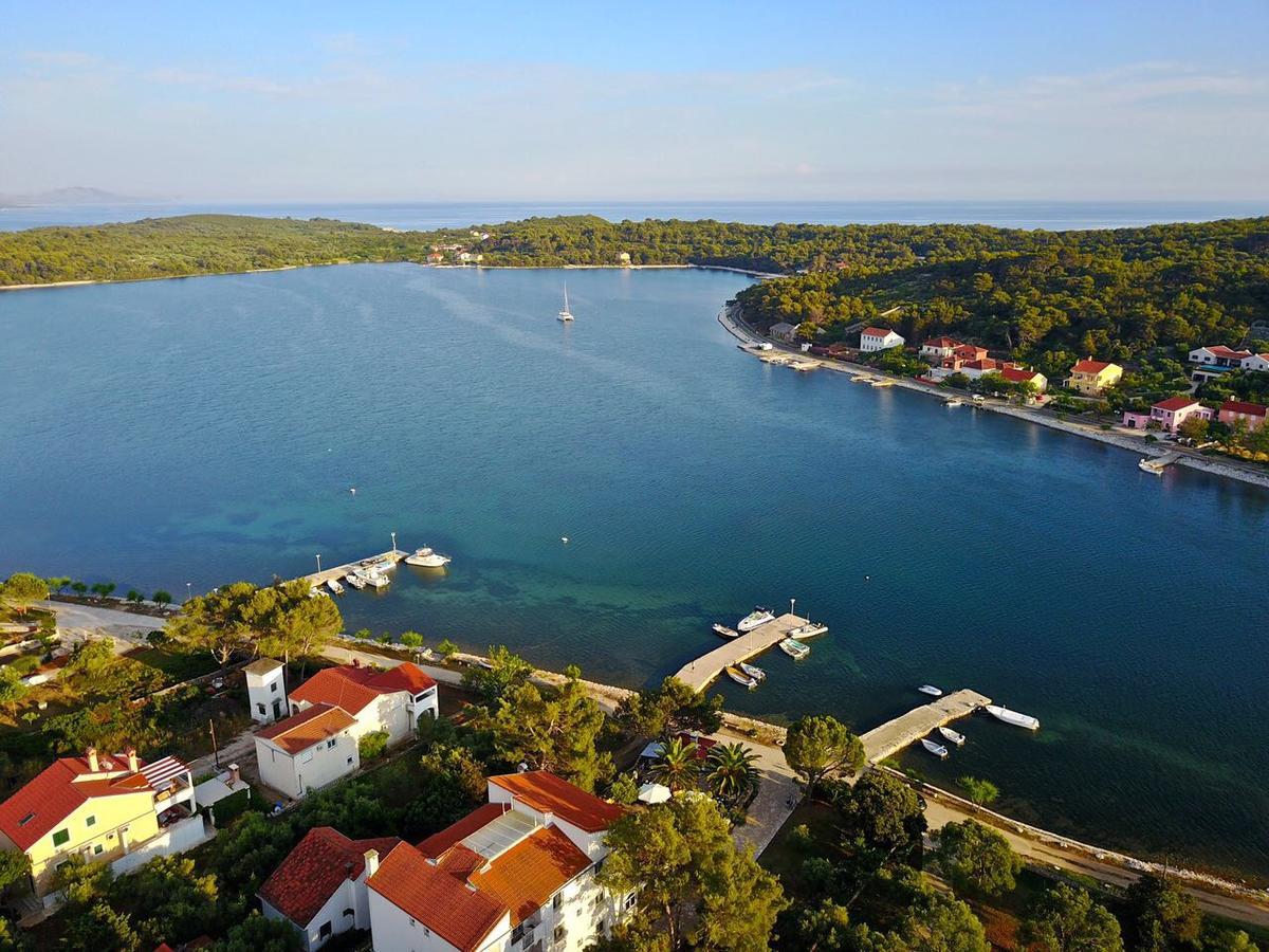 Gorgonia Apartments & Suites Verunić Dış mekan fotoğraf