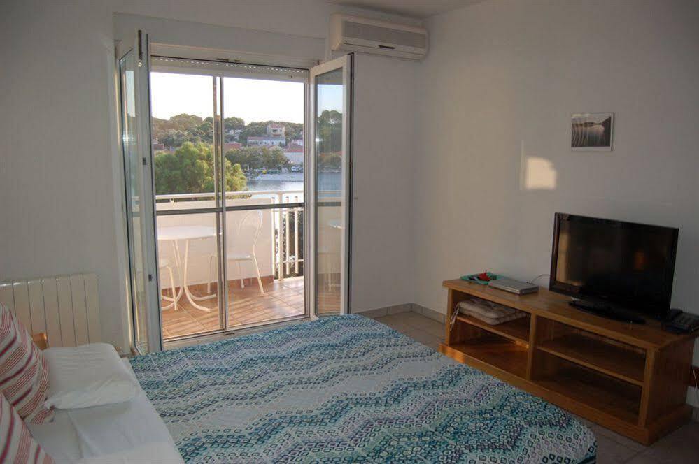 Gorgonia Apartments & Suites Verunić Dış mekan fotoğraf